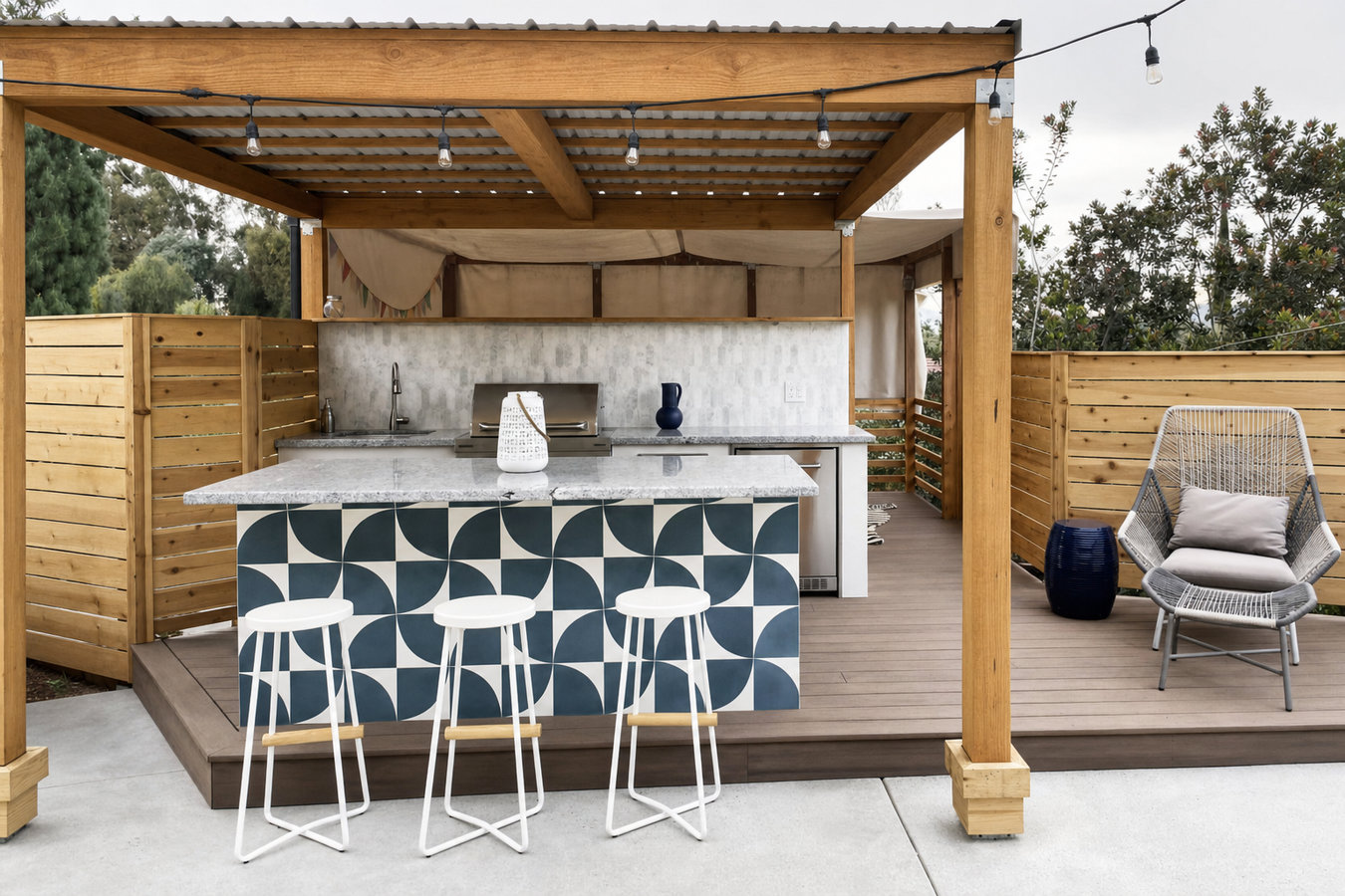 Outdoor kitchen decks